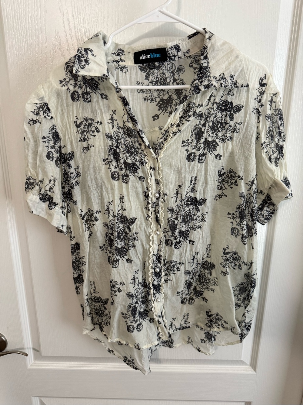 Alice Blue Cream Button-Down Floral Blouse